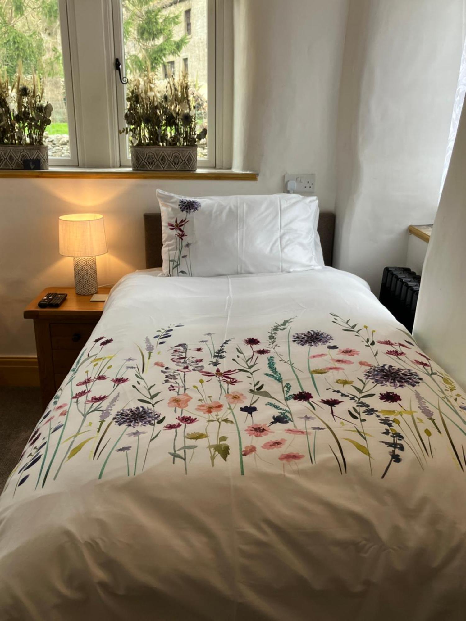 The Snug At Greystones Apartment Buckden  Екстериор снимка